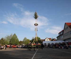 19048634